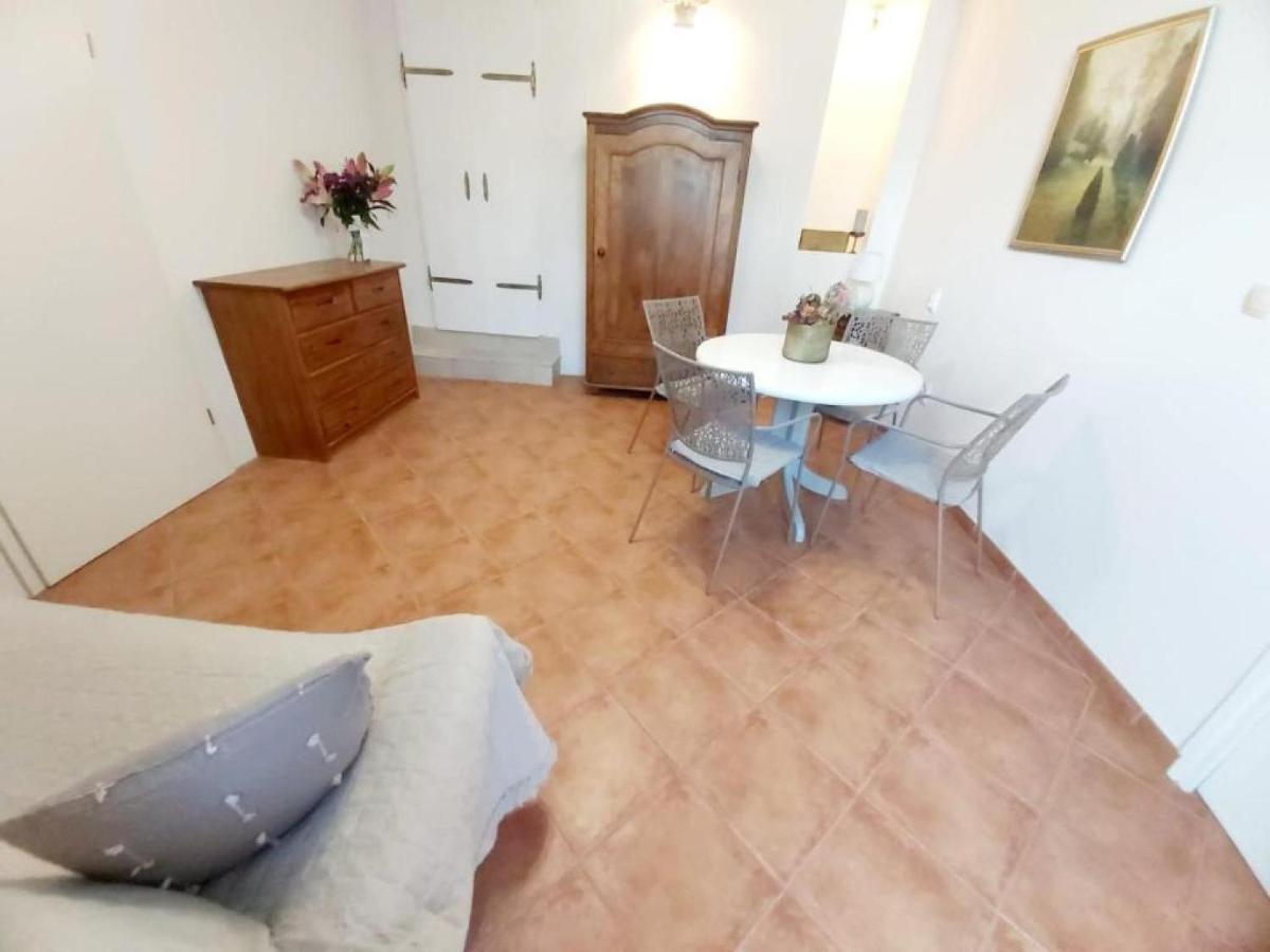 Rooms Regina Split Buitenkant foto